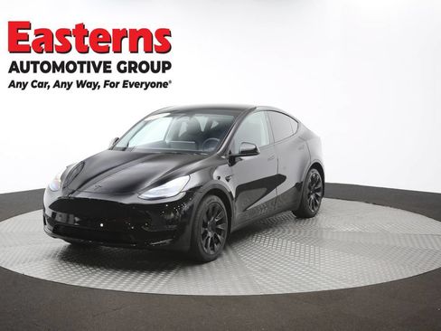 Used 2024 Tesla Model Y Long Range AWD/4WD image 49