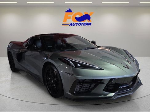 Used 2022 Chevrolet Corvette Stingray Premium Conv w/ Z51 Performance Package RWD image 6