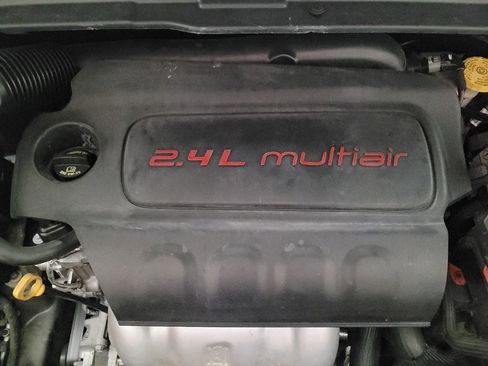 Used 2018 Jeep Compass Latitude w/ Popular Equipment Group FWD image 30