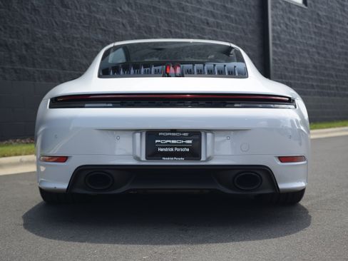Certified 2026 Porsche 911 Carrera T RWD image 6