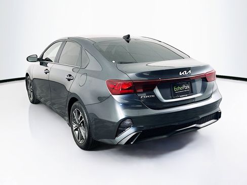 Used 2022 Kia Forte LXS FWD image 5