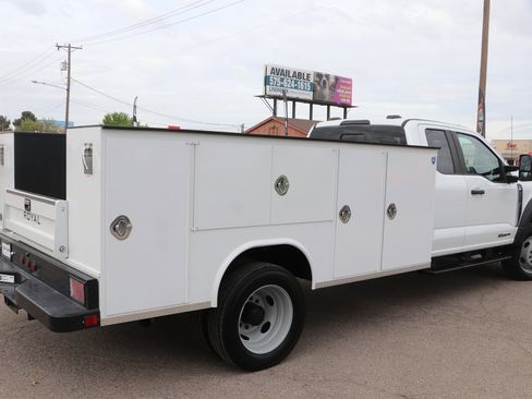 Used 2023 Ford F550 2WD SuperCab Super Duty image 7