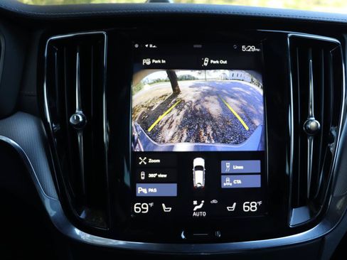 Used 2019 Volvo V60 T5 Cross Country AWD/4WD image 19