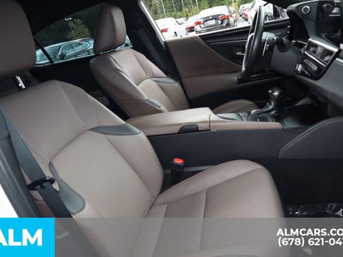 Used 2022 Lexus ES 300h w/ Premium Package image 27