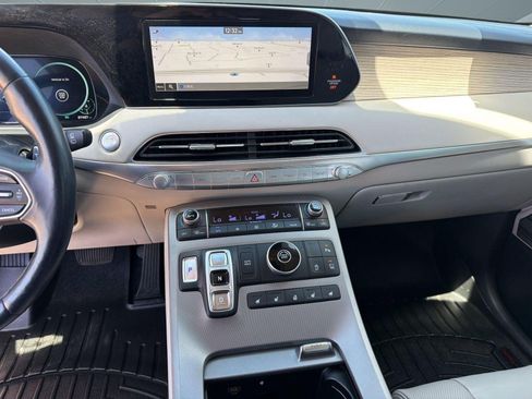 Used 2021 Hyundai Palisade Limited FWD image 17