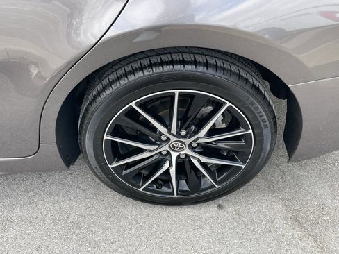 Used 2024 Toyota Camry SE image 32