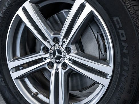 Used 2020 Mercedes-Benz GLC 300 4MATIC image 19