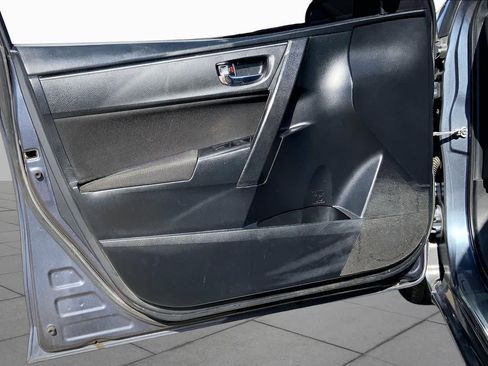 Used 2019 Toyota Corolla LE FWD image 21