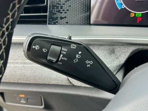 Certified 2026 Volkswagen Tiguan S FWD image 23