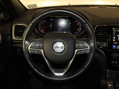 Used 2020 Jeep Grand Cherokee Laredo w/ Laredo X Package RWD image 7
