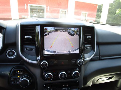 Used 2022 RAM 1500 Big Horn image 17