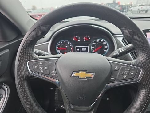 Used 2024 Chevrolet Malibu LT FWD image 23