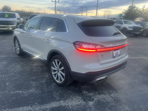 Used 2019 Lincoln Nautilus Select image 5