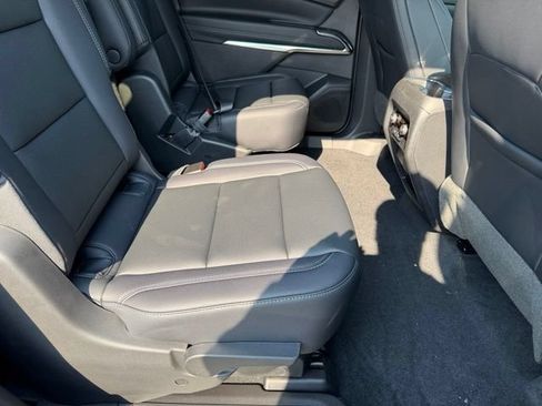 New 2026 Chevrolet Traverse LT w/ Driver Confidence Package FWD image 12