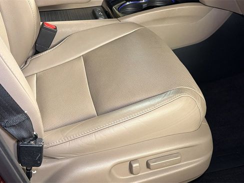 Used 2017 Honda Pilot Elite image 12