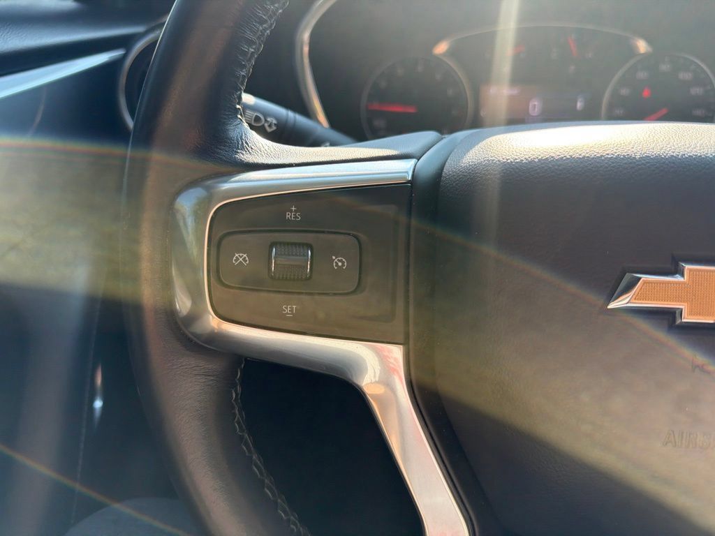 Used 2020 Chevrolet Blazer LT FWD image 13