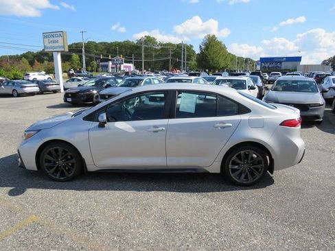 Used 2024 Toyota Corolla SE image 6