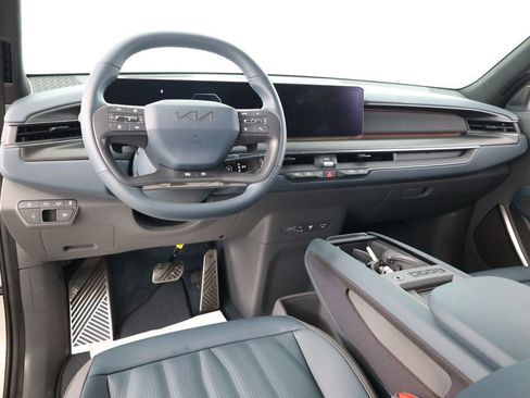 Used 2024 Kia EV9 GT-Line image 13