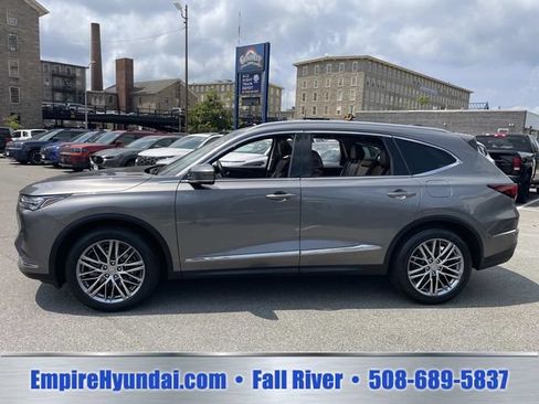 Used 2024 Acura MDX w/ Advance Package AWD/4WD image 10