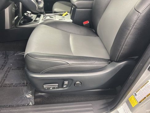 Used 2022 Toyota 4Runner SR5 Premium image 16