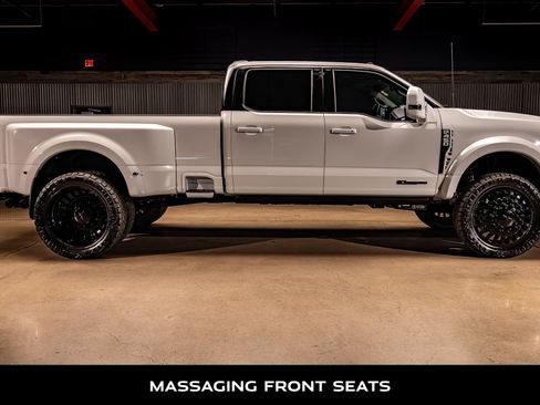 Used 2026 Ford F450 Platinum w/ Platinum Plus Package image 11