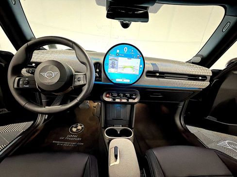 Used 2025 MINI Cooper S image 15