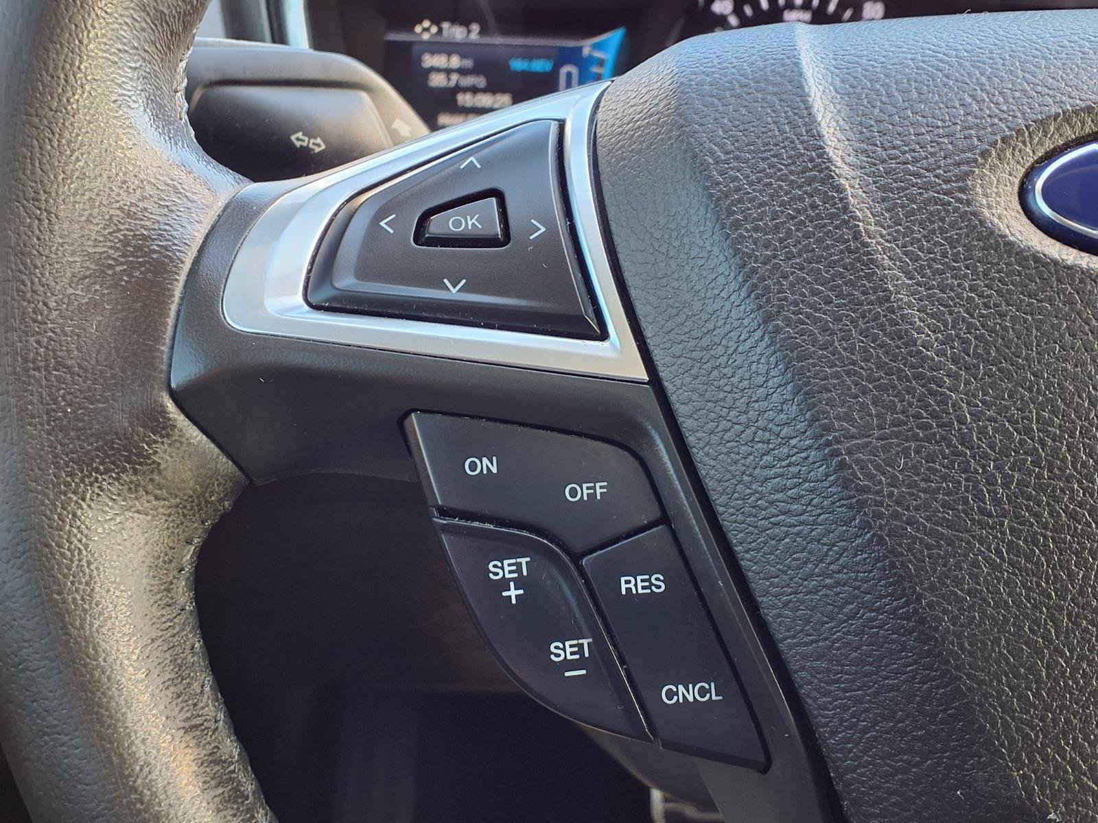 Used 2016 Ford Fusion Titanium FWD image 16
