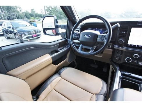 Certified 2024 Ford F350 Lariat w/ Lariat Ultimate Package AWD/4WD image 11