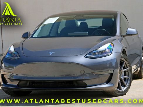 Used 2021 Tesla Model 3 Standard Range Plus image 1