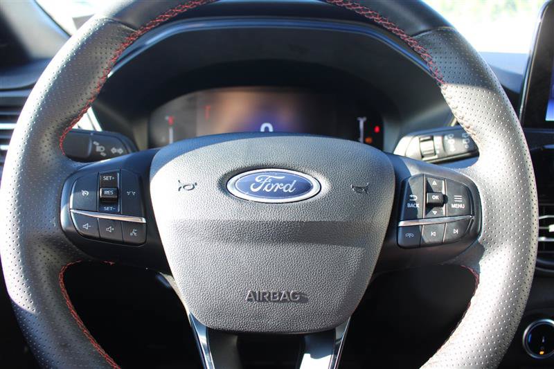 Used 2025 Ford Escape ST-Line FWD image 10