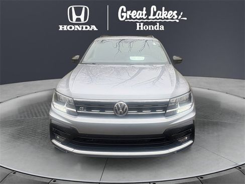 Used 2021 Volkswagen Tiguan SE R-Line image 8