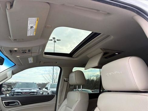 Used 2020 GMC Yukon Denali w/ Open Road Package image 19