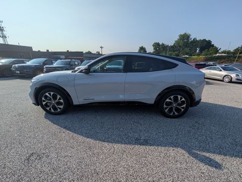 Certified 2023 Ford Mustang Mach-E Premium AWD/4WD image 3