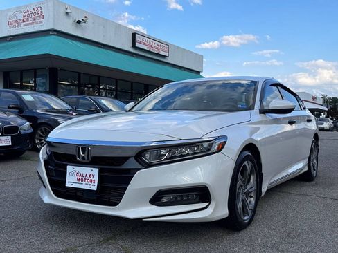 Used 2019 Honda Accord EX image 1