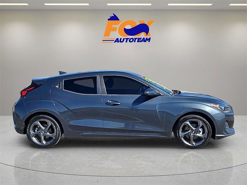 Used 2019 Hyundai Veloster 2.0 image 6