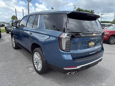 Used 2025 Chevrolet Tahoe High Country AWD/4WD image 6