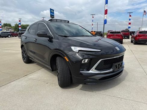 Used 2025 Buick Encore GX Sport Touring w/ Experience Buick Package FWD image 16