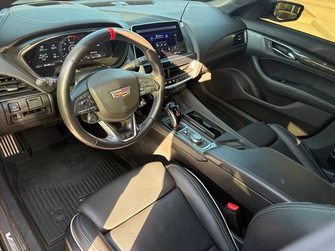 Used 2022 Cadillac CT5 V Blackwing w/ Carbon Fiber Package 2 RWD image 8