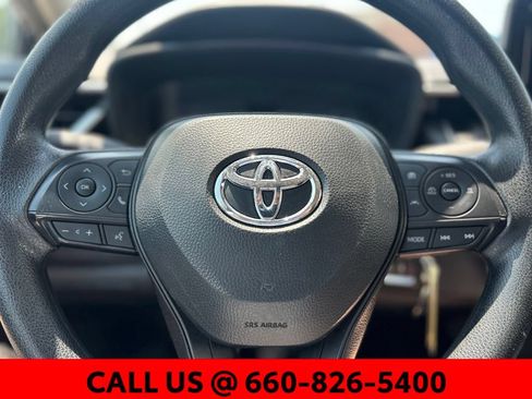 Used 2025 Toyota Corolla LE FWD image 13