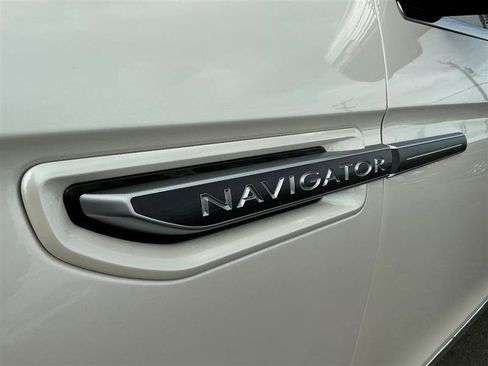 Used 2018 Lincoln Navigator Black Label w/ Cargo Package image 17