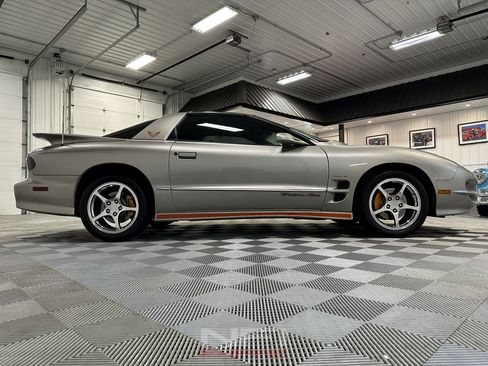 Used 2001 Pontiac Firebird Trans Am w/ SLP Firehawk Pkg image 17