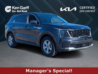 Certified 2025 Kia Sorento LX video 1