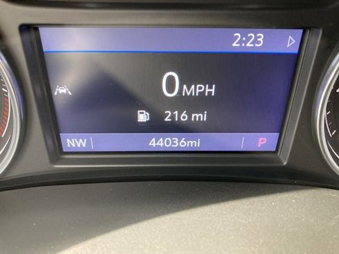 Used 2023 Buick Enclave Essence w/ Sport Touring Edition image 15