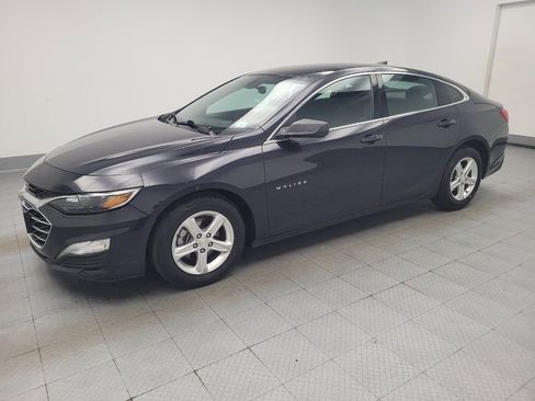 Used 2022 Chevrolet Malibu LS FWD image 2