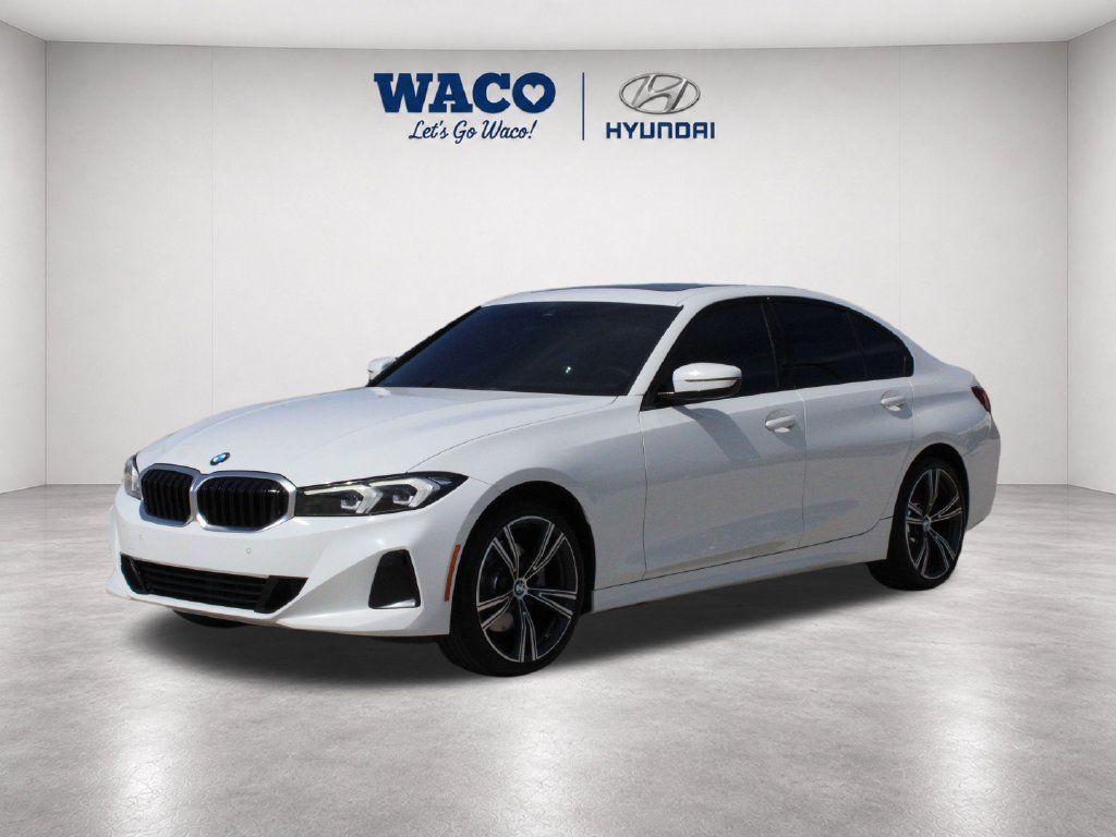 Used 2023 BMW 330i Sedan w/ Premium Package RWD image 3