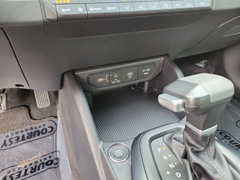 Used 2025 Kia K4 FWD image 23
