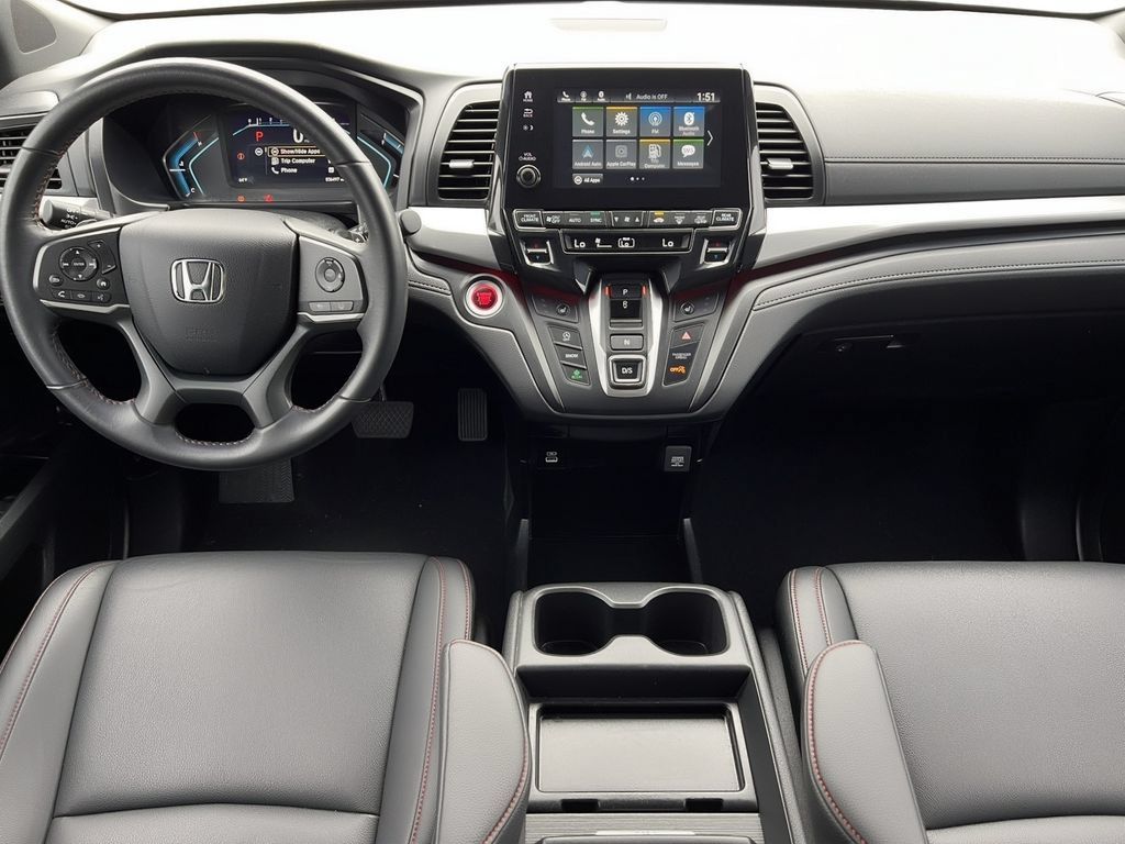 Used 2024 Honda Odyssey Sport image 5