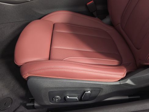 Used 2026 BMW 430i Coupe w/ Parking Assistance Package image 11