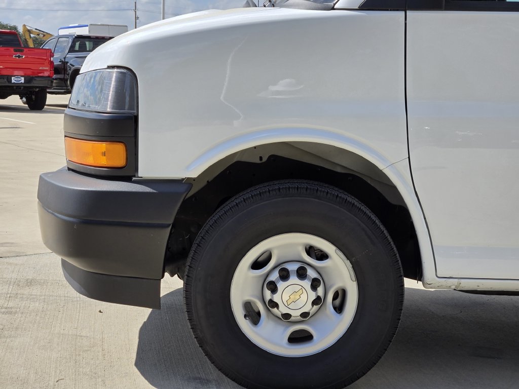 Used 2025 Chevrolet Express 2500 Extended w/ Communications Package RWD image 8