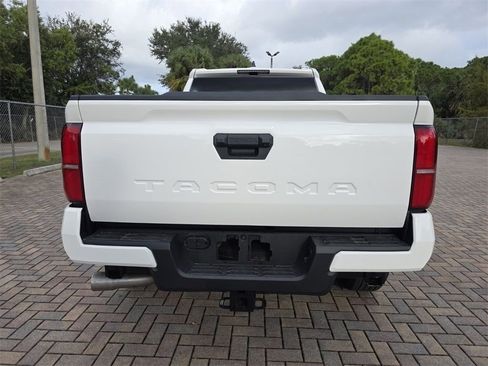 Certified 2025 Toyota Tacoma TRD Sport image 10